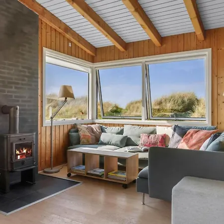 Simple Summer Living In Magical Setting *