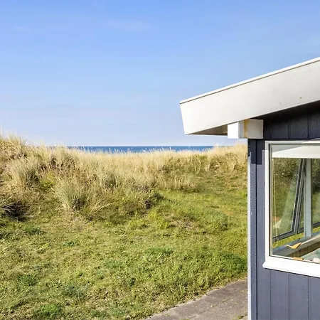 Simple Summer Living In Magical Setting