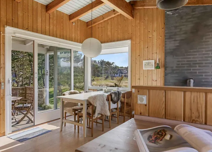 Сasa de vacaciones Simple Summer Living In Magical Setting *